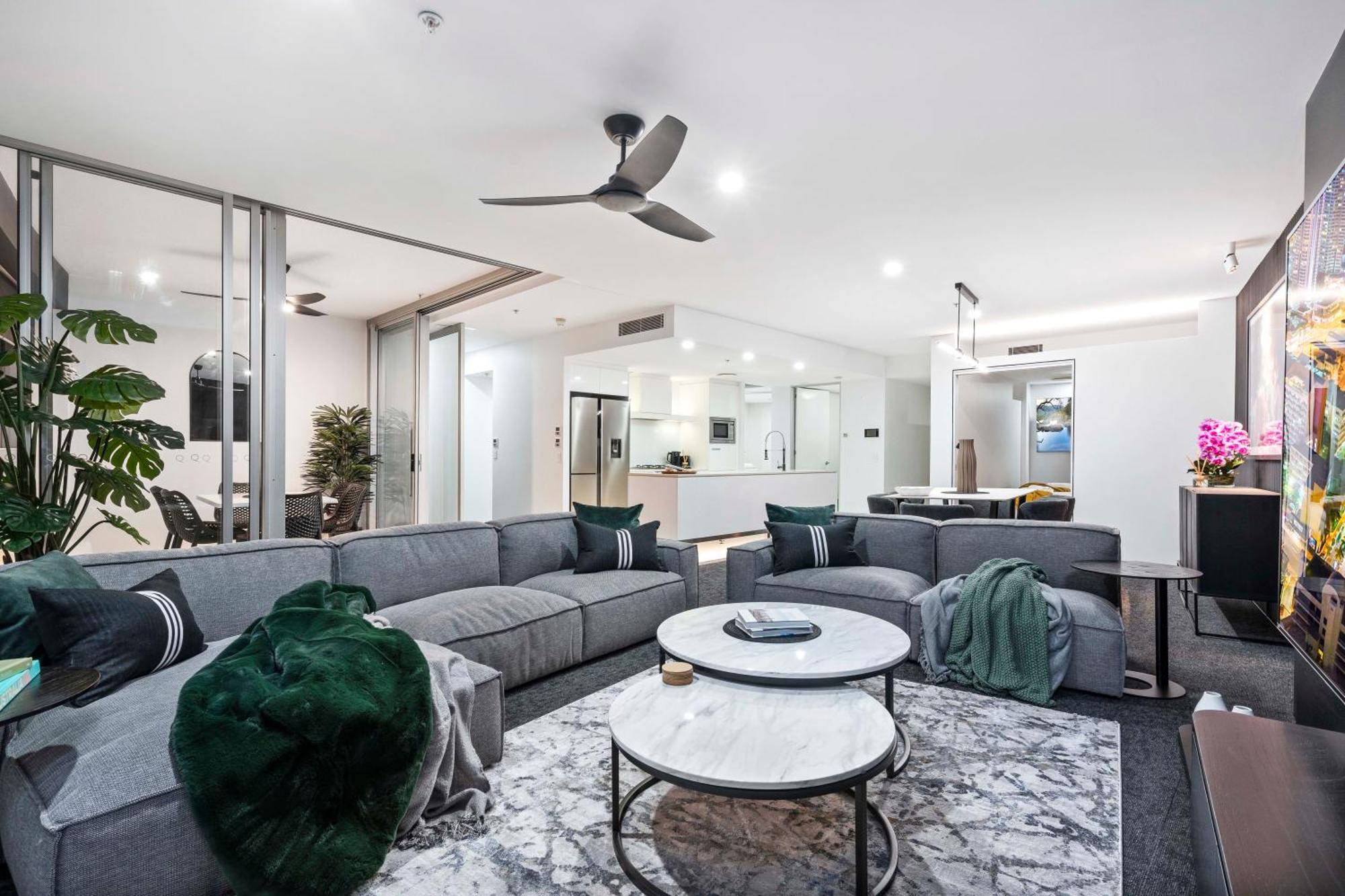 Q Tower At Surfers Paradise - Self Contained Apartments Guldkusten Exteriör bild