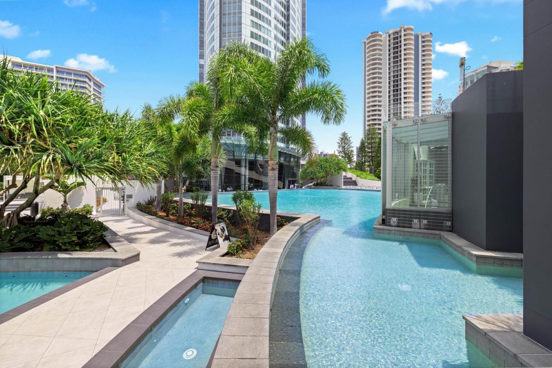 Q Tower At Surfers Paradise - Self Contained Apartments Guldkusten Exteriör bild